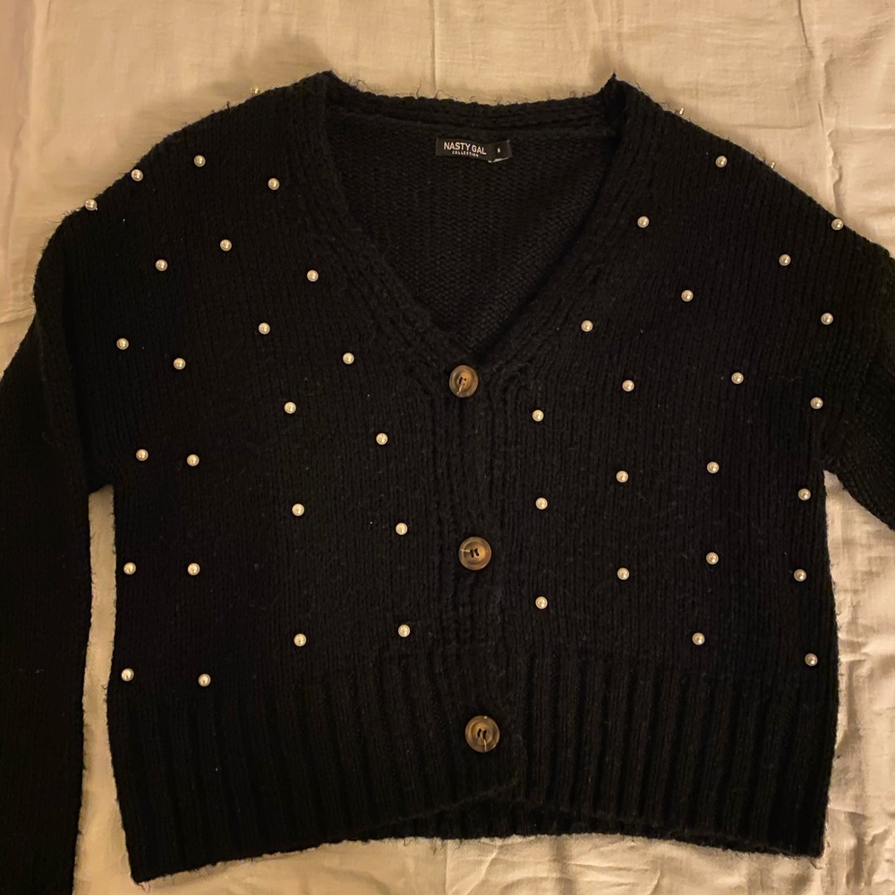 Black knitted cardigan with pearls